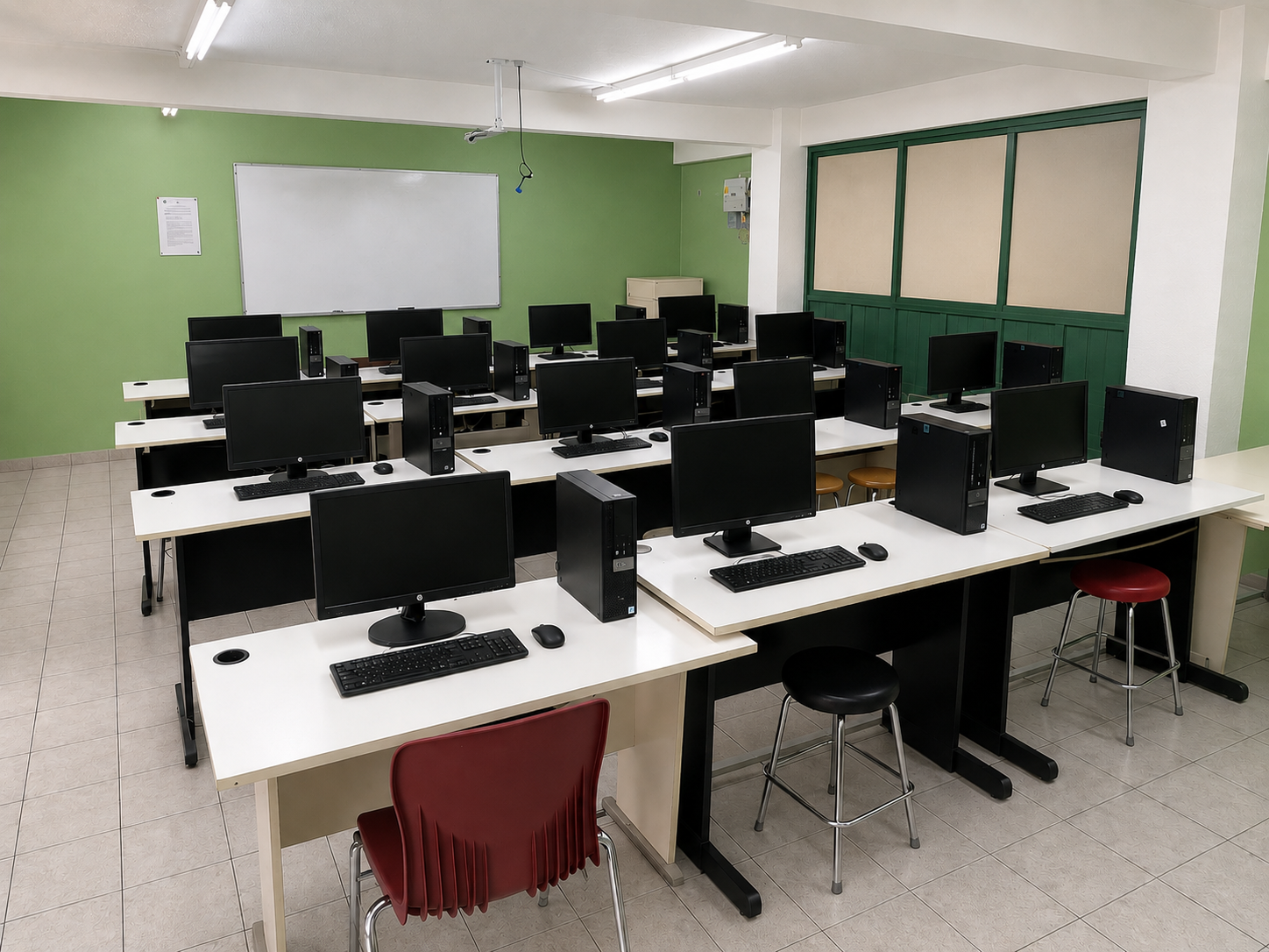 Aula Cómputo Bravo